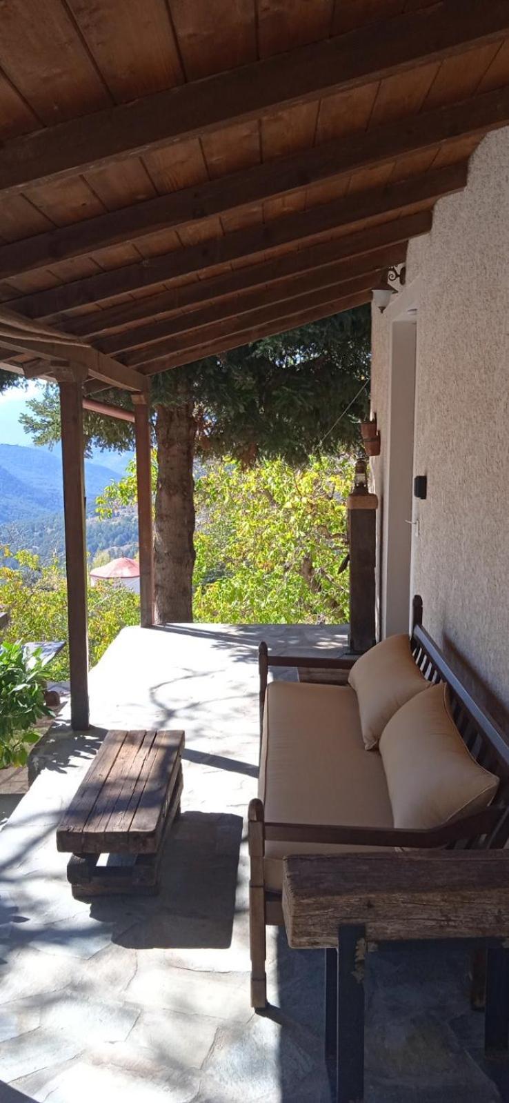 Ξενώνας Το Πατρικό Karya Esterno foto